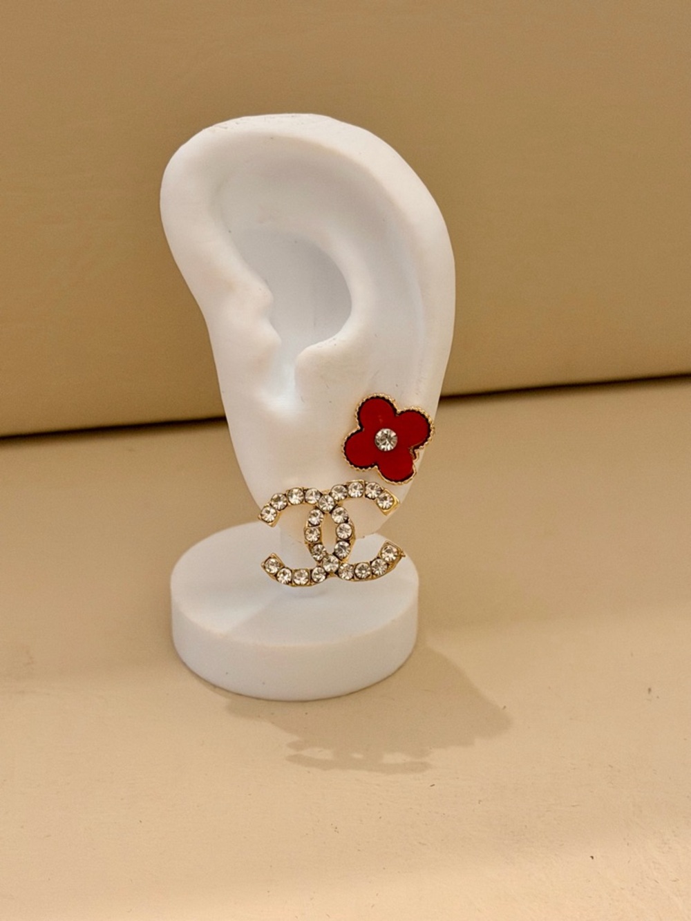 CC and redClover Stud Earring Set